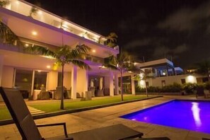 Pool - Spacious Private Apartment with Pool 2-4p, walk to the beach and boulevard! (Jan Thiel)