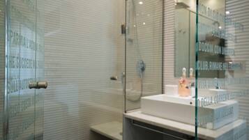 Hair dryer, towels