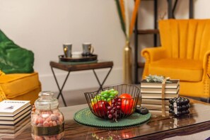 Interior - Stylish Spacious Retreat: Luxury 2-Bedroom Haven (Greater London)