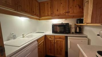 Microwave, oven, dishwasher