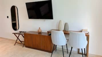 Studio Comfort | Area keluarga | Smart TV 40-inci dengan saluran TV digital dan Netflix