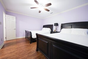 2 bedrooms, desk, iron/ironing board, free WiFi