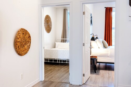 Unique Stays - 3658 Boul. Saint-Laurent