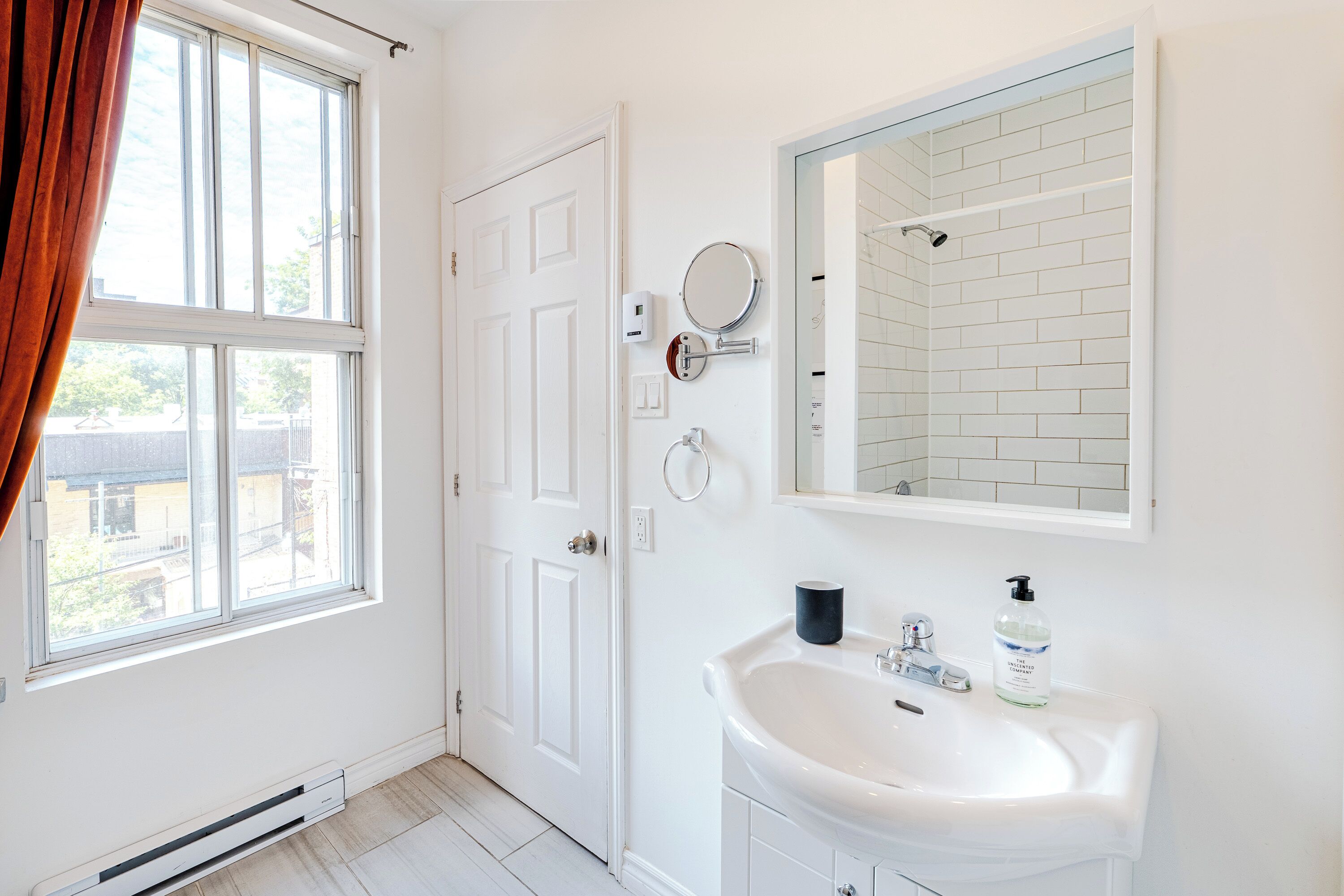 City Apartment | Bathroom