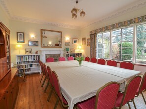 Cottage | Dining - The Lodge (Grantham)