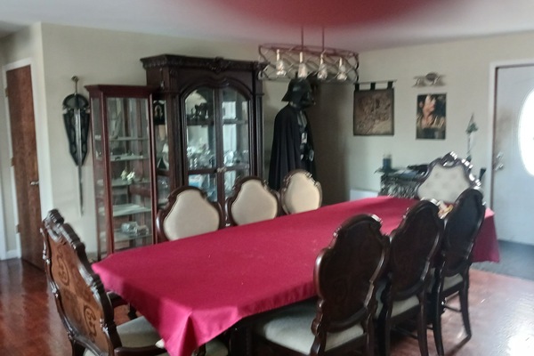 Dining room seats 8