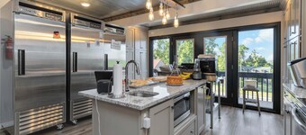 Welcome to “Relaxing on the Cumberland” – Your Perfect Cozy Escape