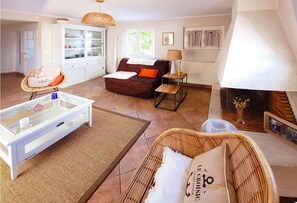 Télévision à écran plat