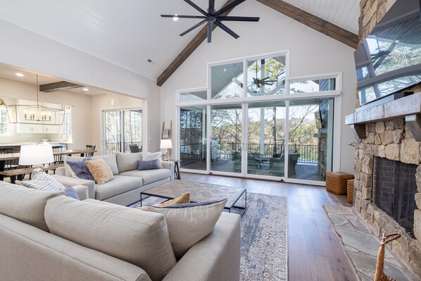 Smart TV, fireplace, video games, ping pong