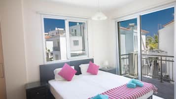 3 bedrooms, iron/ironing board, WiFi