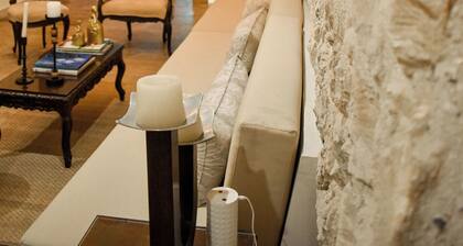 Casa Noa Colonial Rooms