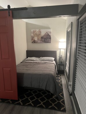 1 quarto, ferros/tábuas de passar roupa, Wi-Fi, roupa de cama