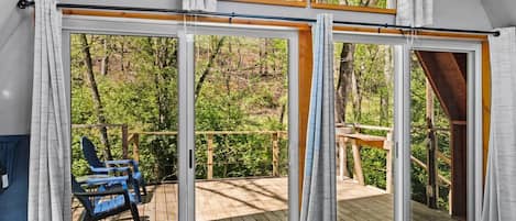1 habitación, escritorio, wifi gratis y ropa de cama