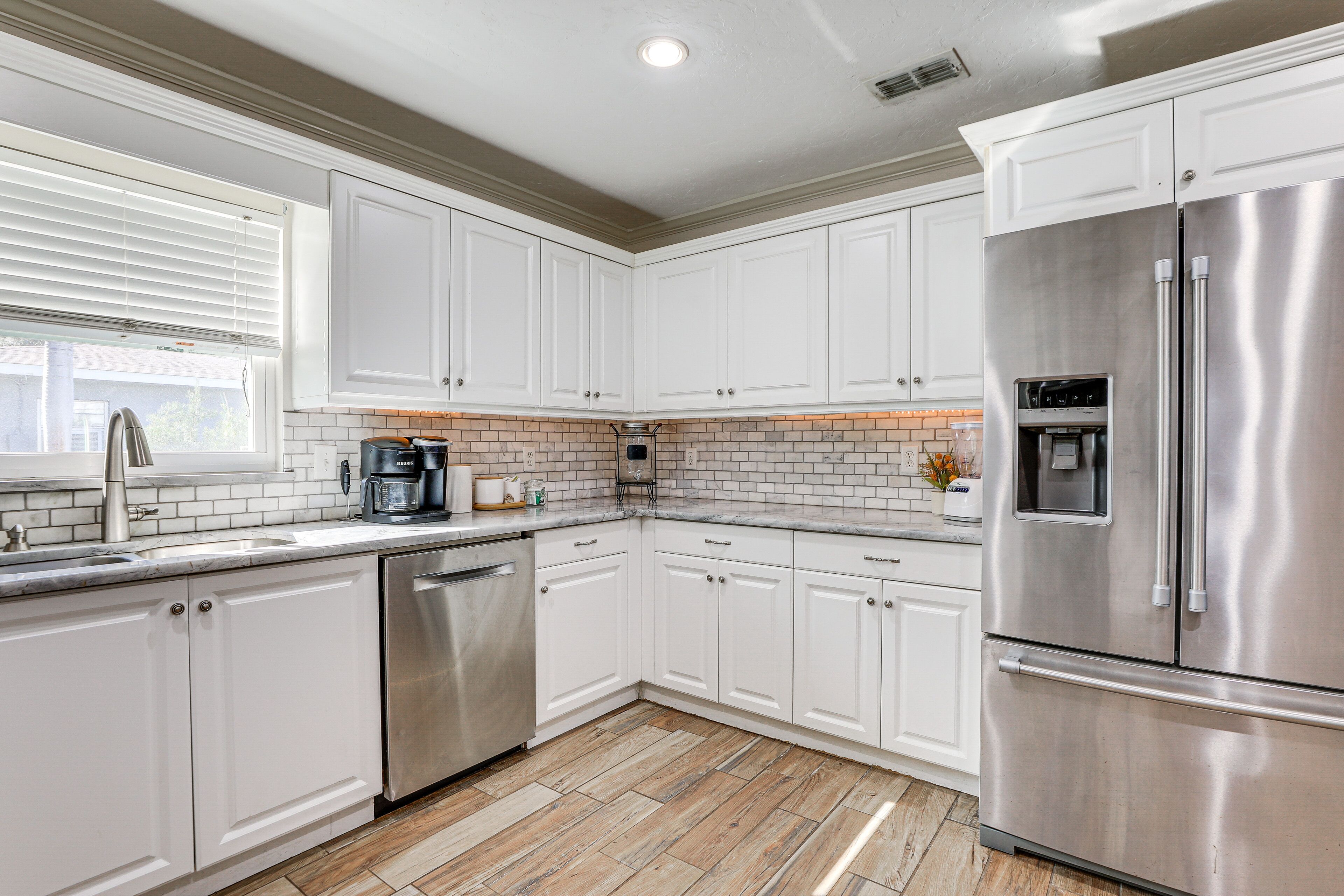 Fridge, microwave, oven, dishwasher