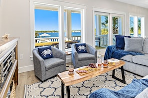 Smart TV - Amazing New Lagoon View Home (Gulf Shores)