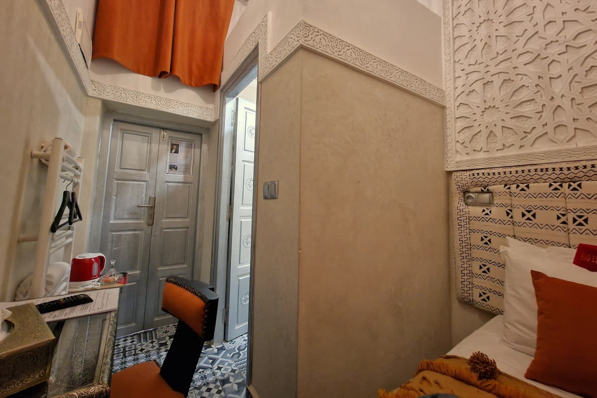Singola Economy | Una cassaforte in camera, una scrivania, Wi-Fi gratuito