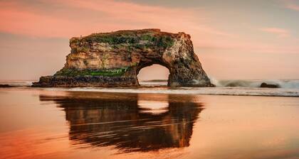 Cozy retreat near woods and sea