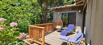 Cozy retreat near woods and sea