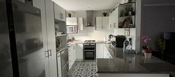 Eyre street penthouse 