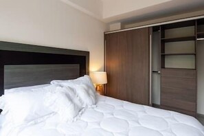 2 chambres, fer et planche à repasser, draps fournis