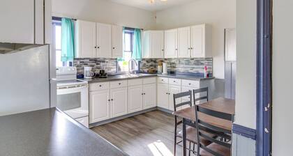 Walk to Fairgrounds: Bladen Countryside Hideaway!