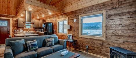 Smart TV y chimenea
