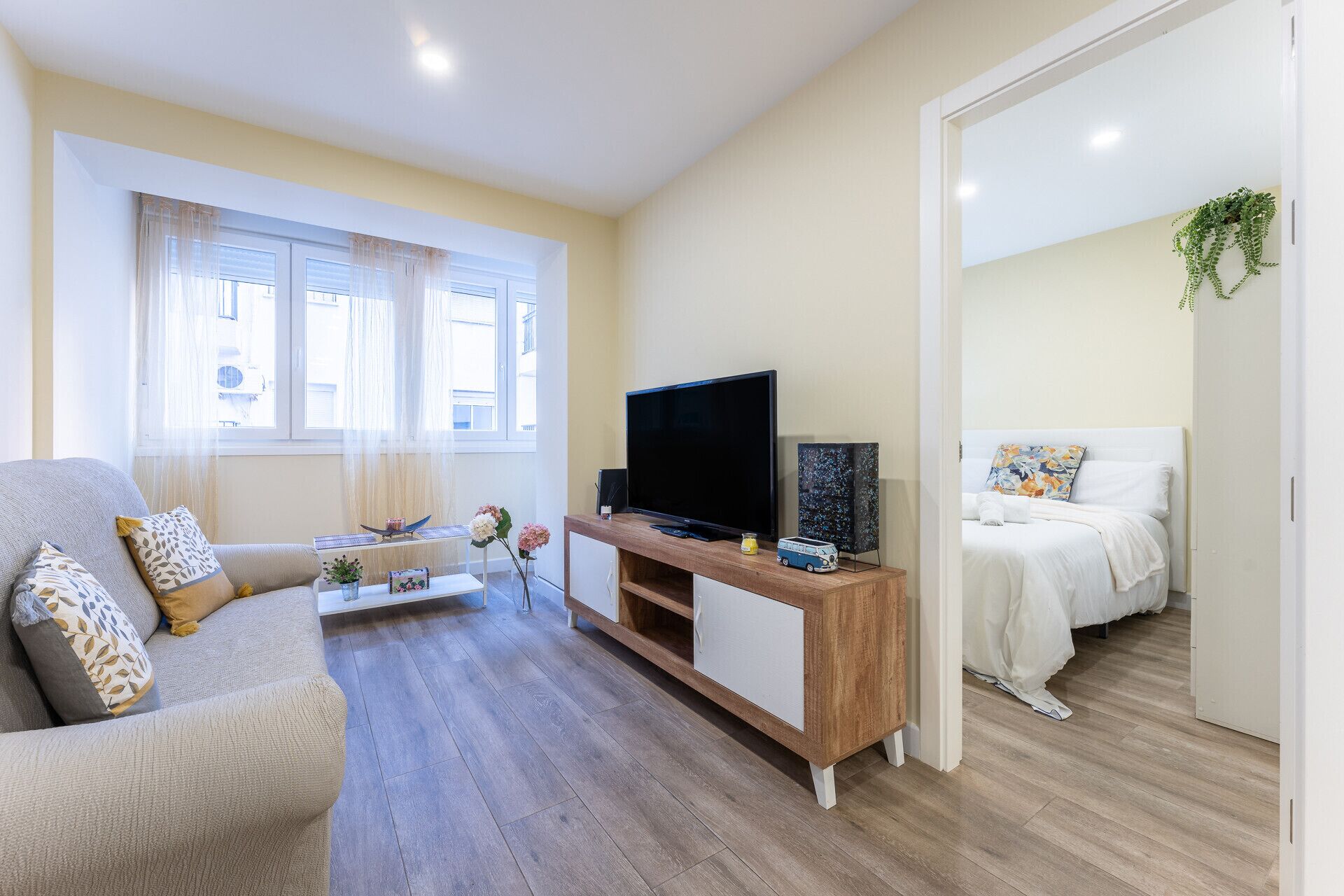 1 chambre, fer et planche à repasser, Wi-Fi gratuit, draps fournis