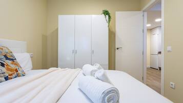 1 chambre, fer et planche Ă repasser, Wi-Fi gratuit, draps fournis