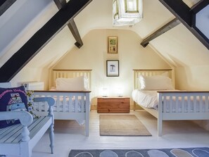 4 bedrooms, free WiFi, bed sheets - 4 bedroom accommodation in Whitby (Whitby)