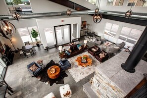 Interior - Mountain View Retreat! - Hot tub/Pool/Gym/Sleeps 10! (Whitefish)