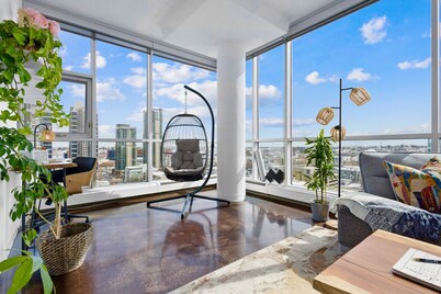 ColoursNest- Fantastic Location with Amazing Views
