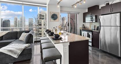 Urbanest - Spectacular Views & Amenities Downtown