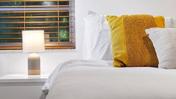 1 kamar tidur, setrika/meja setrika, Wi-Fi, dan seprai linen