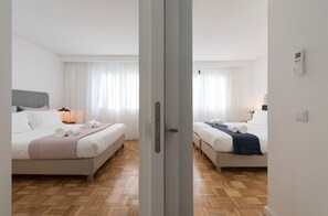3 bedrooms, iron/ironing board, Internet, bed sheets