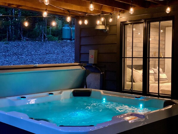 Terrace/patio - The Retreat | Hot Tub | Game Room | Sleeps 14 (Bethel)