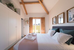 2 habitaciones, tabla de planchar con plancha y acceso a internet 