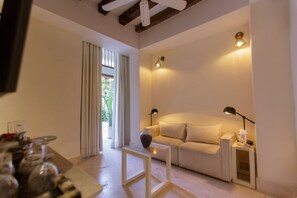 Egyptian cotton sheets, premium bedding, Select Comfort beds, minibar - Palmas de Alba Hotel Boutique (Cartagena)