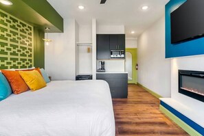 1 chambre, bureau, fer et planche à repasser, Wi-Fi gratuit