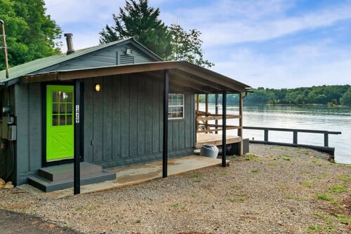 The Cabin @Smoky MTN Lakeside