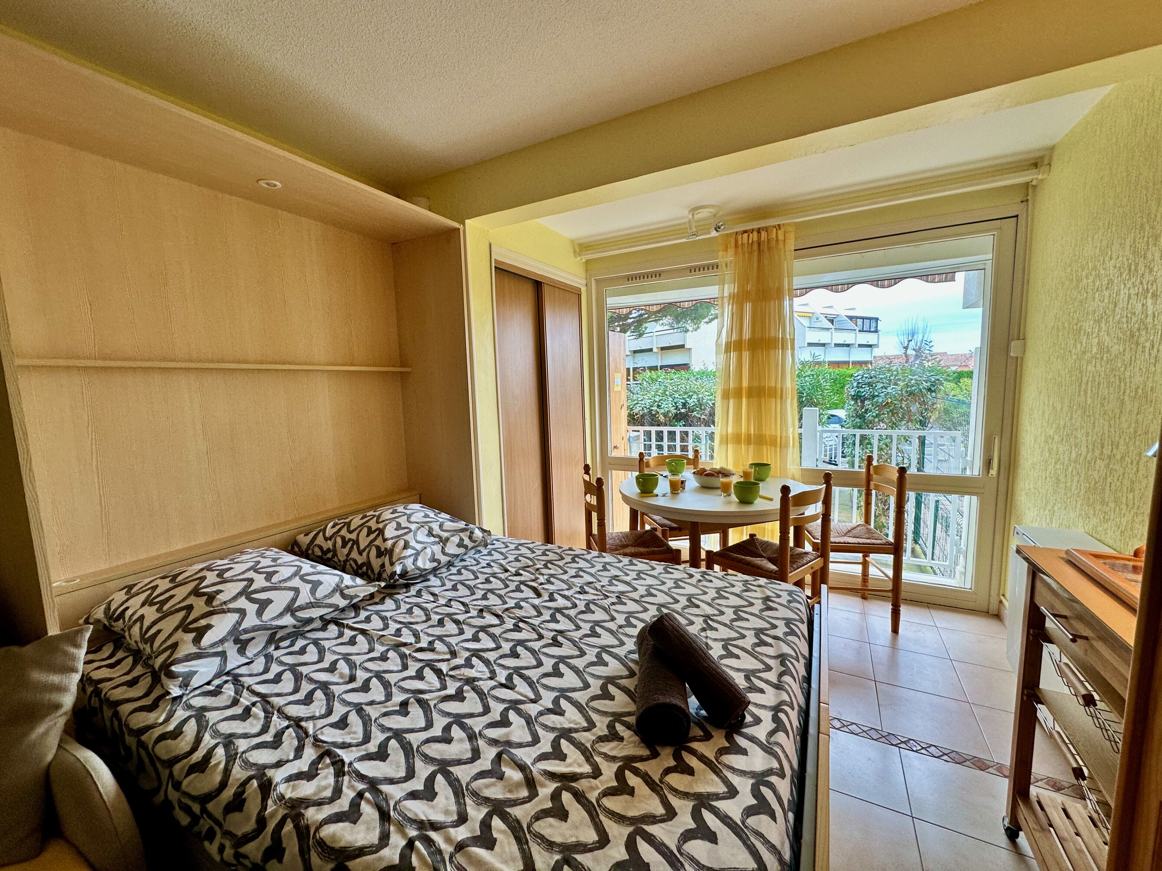 1 bedroom, iron/ironing board, WiFi