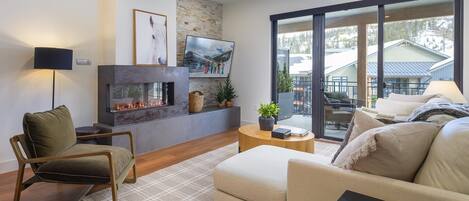 スマートテレビ、暖炉