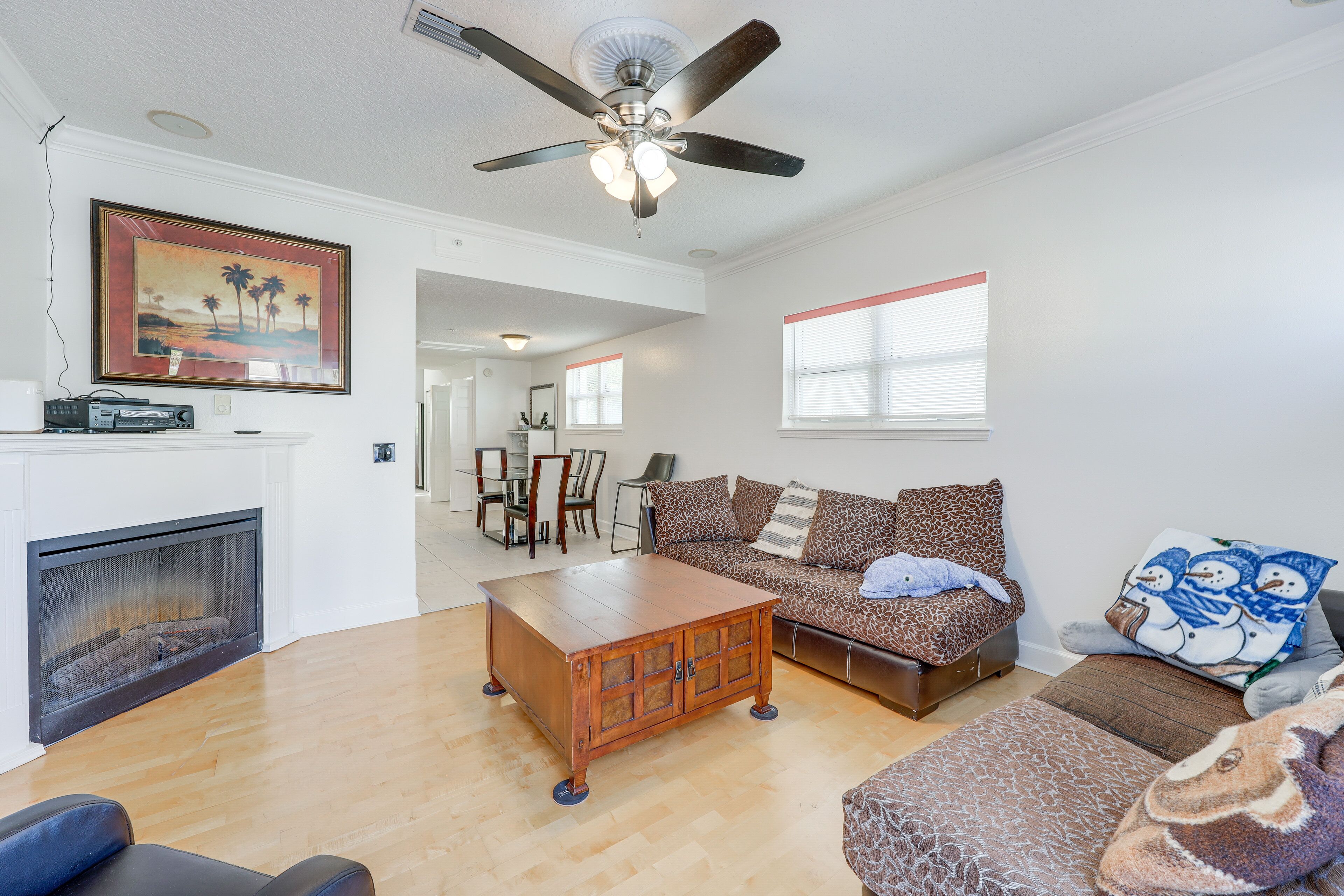 Jacksonville Beach Townhome: Steps to the Sand!