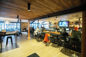 Bar (en la propiedad)