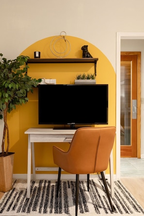 Interior - Spacious 3 Bed/ 3 Bath in San Francisco. Close to BART/101 Freeway. SFG Hospital (San Francisco)