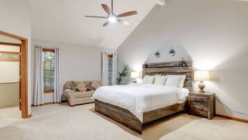 2 soveværelser, skrivebord, strygejern/strygebræt, Wi-Fi