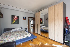 3 bedrooms, WiFi, bed sheets - Trastevere Bright Enchanting Apartment (Roma)