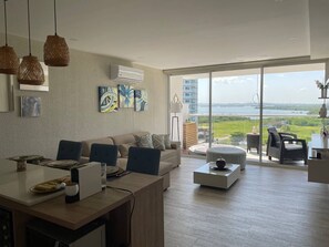 Smart TV, stereo - Jacuzzi Privado. Vista increíble. Sector Exclusivo (Cartagena de Indias)