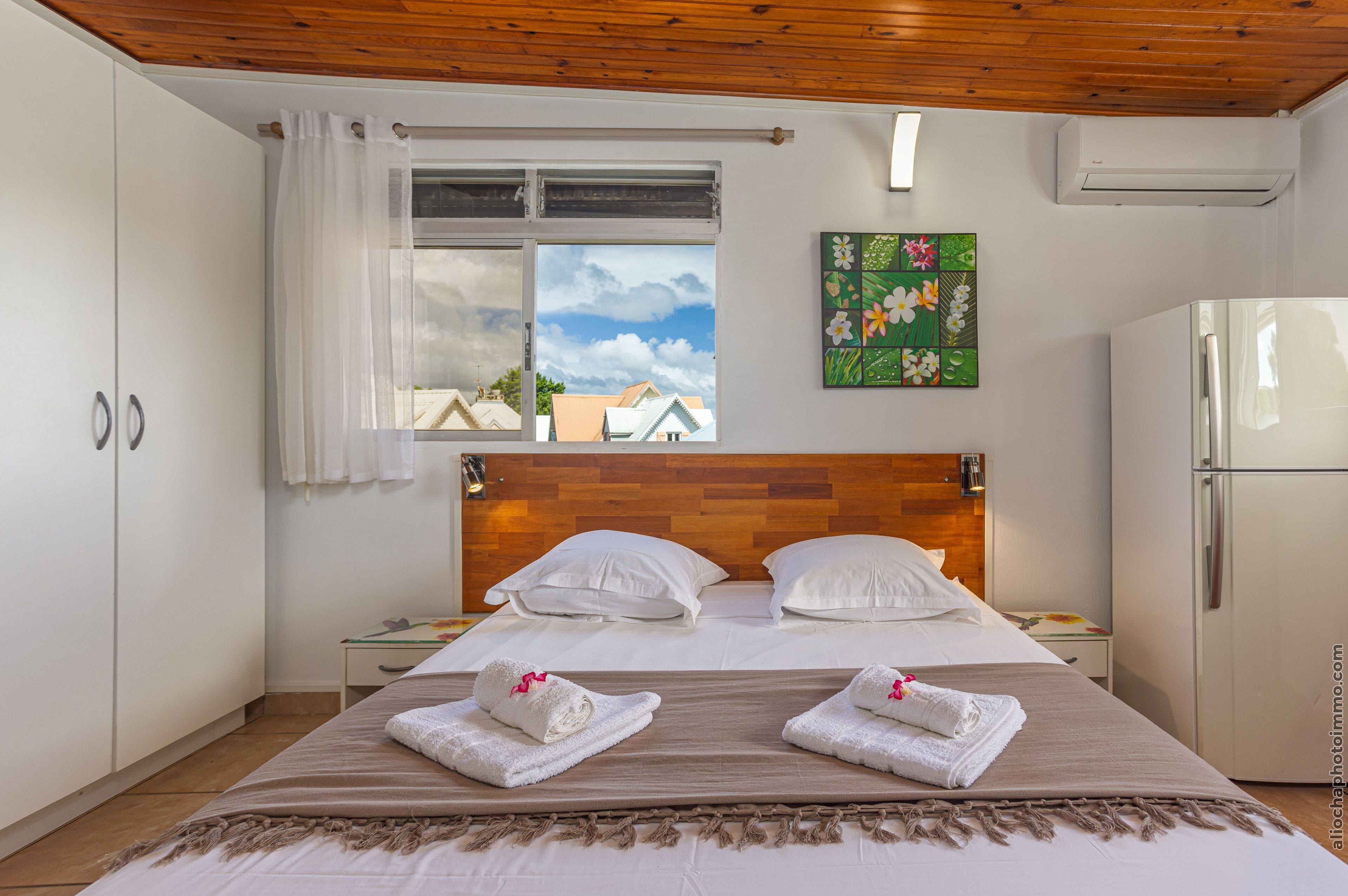 Fer et planche à repasser, Wi-Fi gratuit, draps fournis