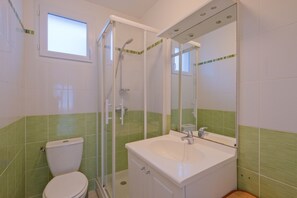 ヘアドライヤー、タオル