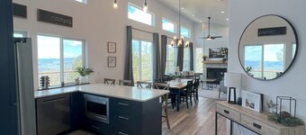 Your Hideaway Surrounded by the Breathtaking Beauty of Utah's Natural Landscape